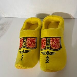 “Wooden” Shoe Slippers NWT
